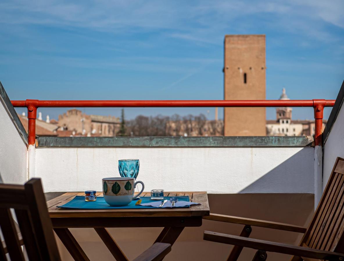 Mansarda Le Torri Apartamento Mântua Exterior foto