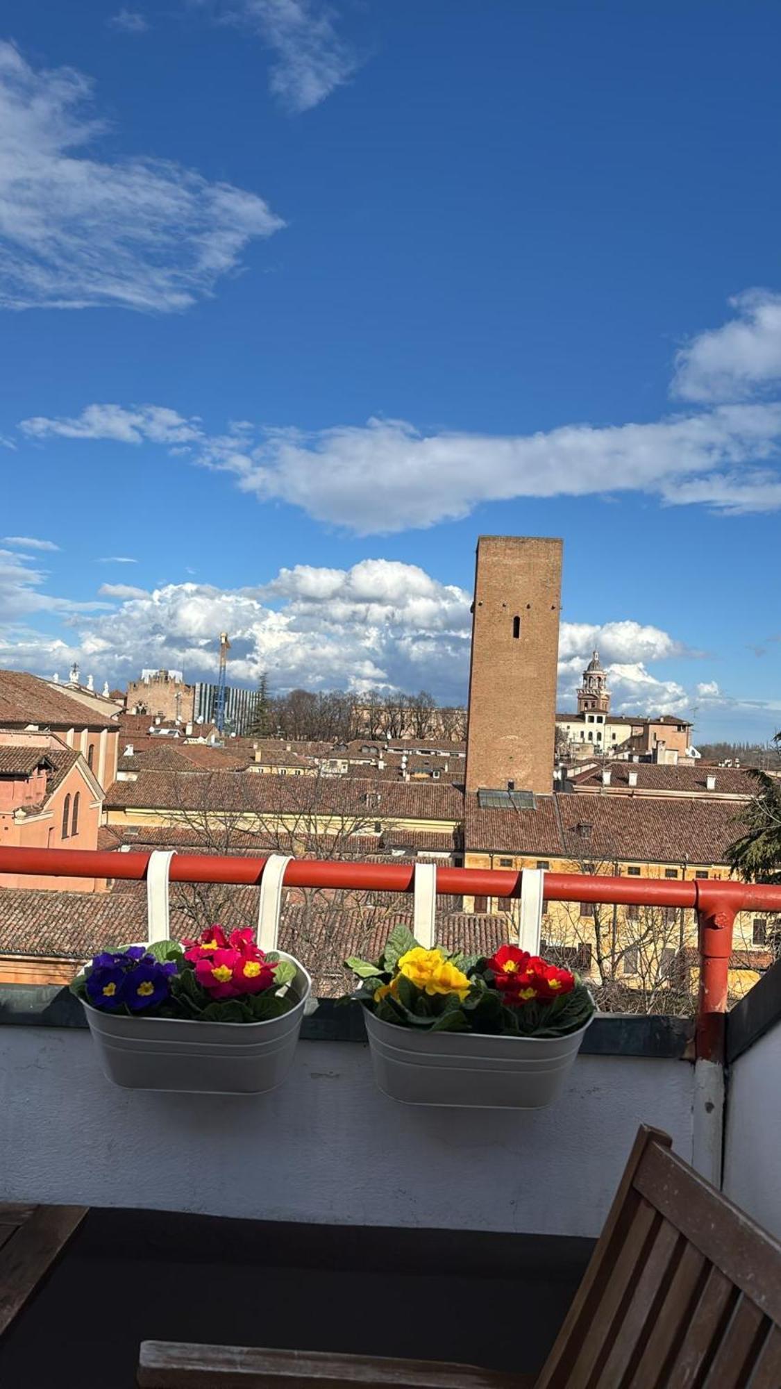 Mansarda Le Torri Apartamento Mântua Exterior foto
